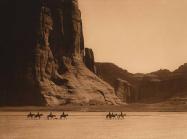 Canyon de Chelly by Edward Curtis,1904.