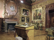 A view inside the stately Chatsworth House of Derbyshire