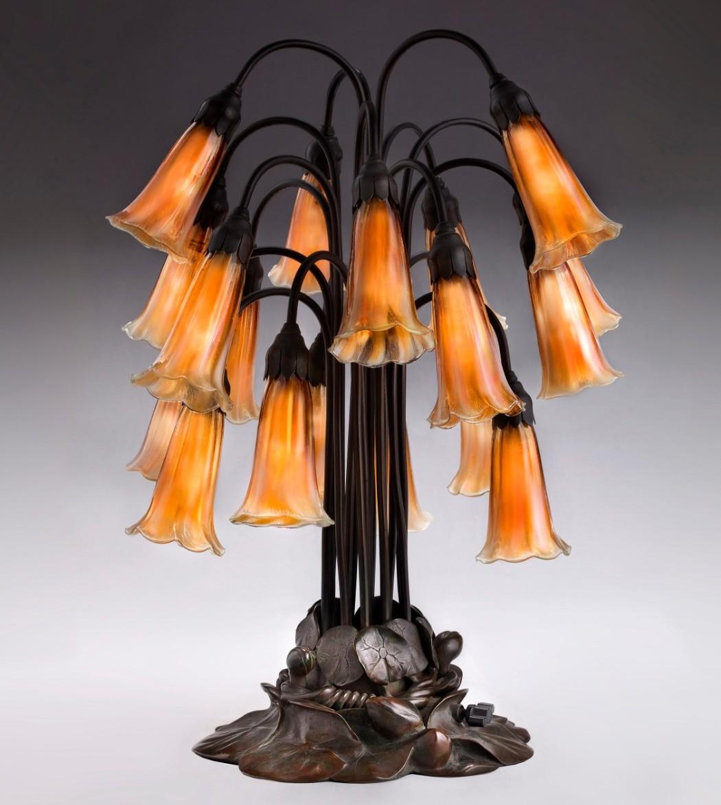 Lamps of Louis Comfort Tiffany 洋書　jc2 Lamps of Louis Comfort Tiffany 洋書 jc2 - メルカリ