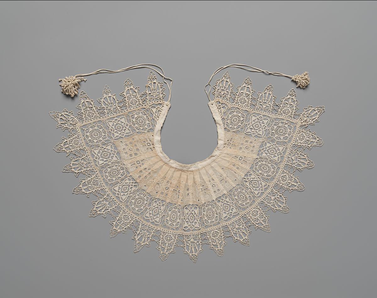 Lace, Torchon, hand made 19th century bobbin lace based on