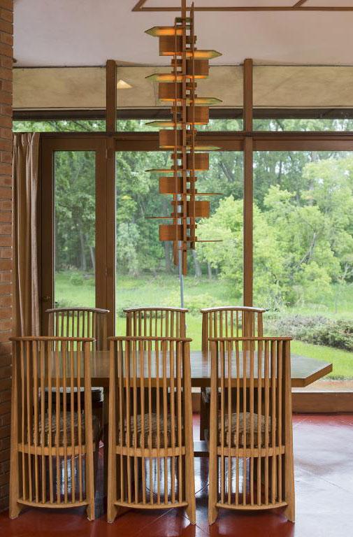 洋書 FRANK LLOYD WRIGHT INTERIORS AND FURNITU Frank Lloyd Wright's Interiors: Thomas A. Heinz: Amazon.com