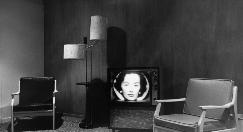 Lee Friedlander photograph of tv screen in an empty room