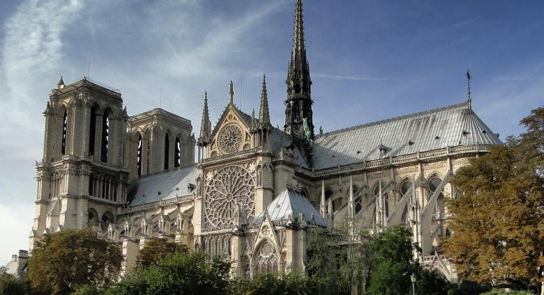 Cathédrale Notre-Dame de Paris vue depuis le sud-est