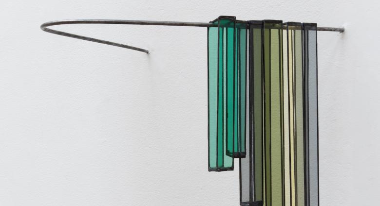 Niamh O’Malley, Gather. Foiled colored glass, steel. 435 x 430 x 400 mm.