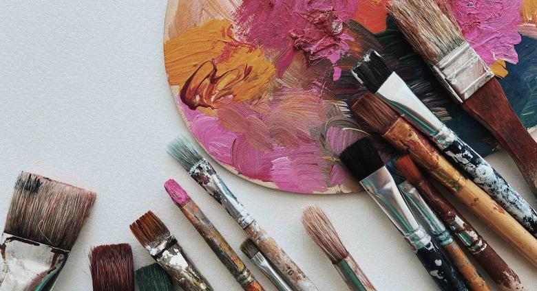 brushes and palette 