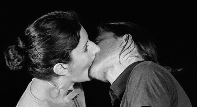 Ulay/Marina Abramović, Breathing In/Breathing Out, 1977