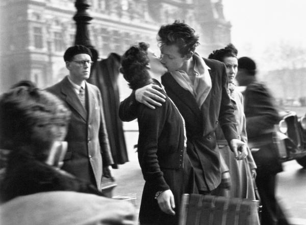 Robert Doisneau, Le baiser de l’Hôtel de Ville, Paris 1950.