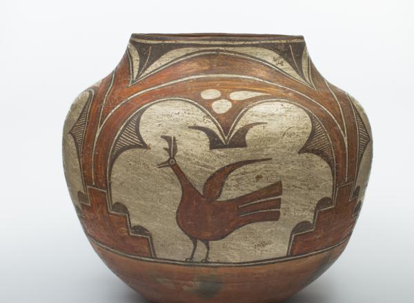 Zia Pueblo Jar. 15 1/4 x 17 (diameter) in. Collection of the Museum of Native American History.