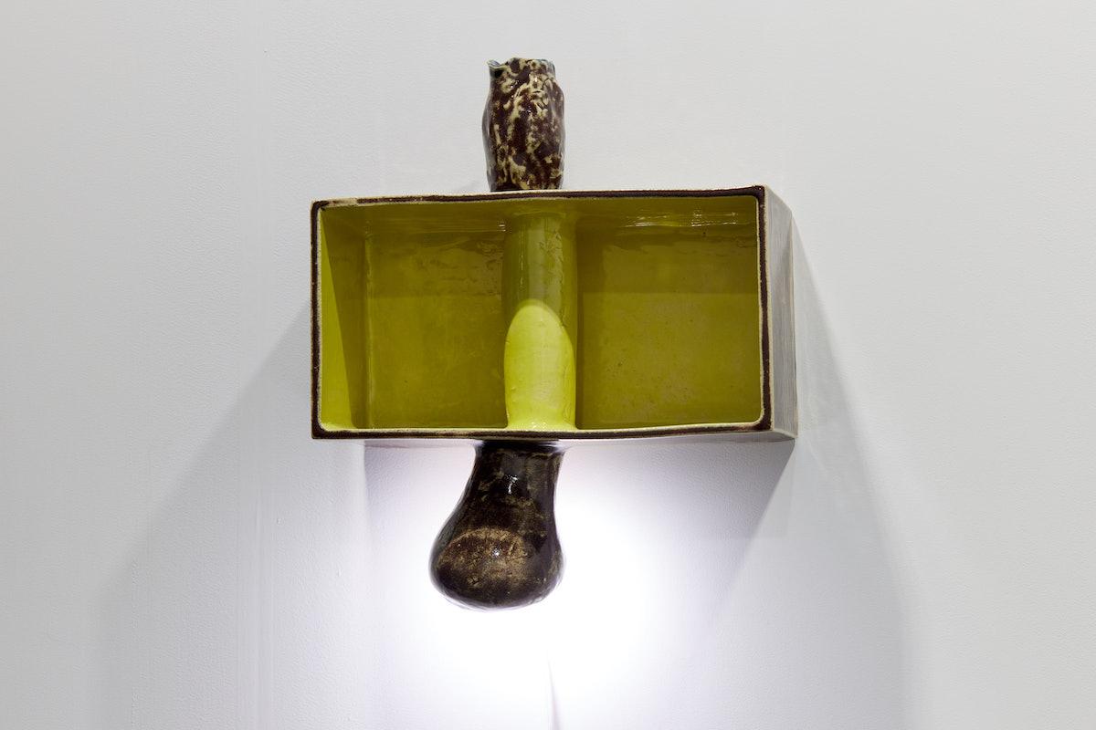 Charlotte Dualé, Mismade (Yellow), 2023. Glazed ceramic, light bulb, electric cable. 17.7 x 20.1 x 7.1 inches (45.0 x 51.0 x 18.0 cm). Courtesy Parliament, Paris