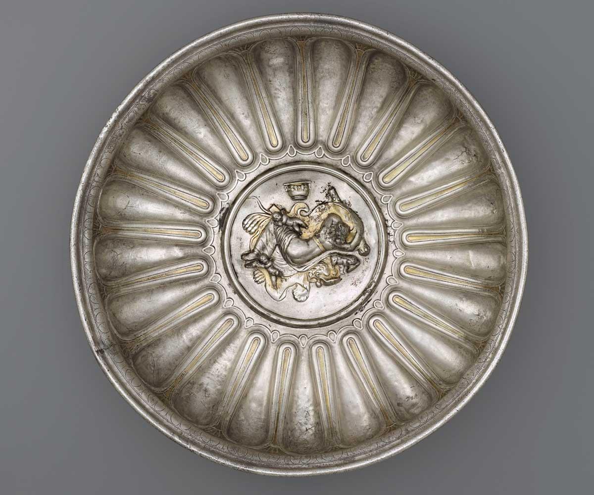 Bowl with a Medallion Depicting Omphale