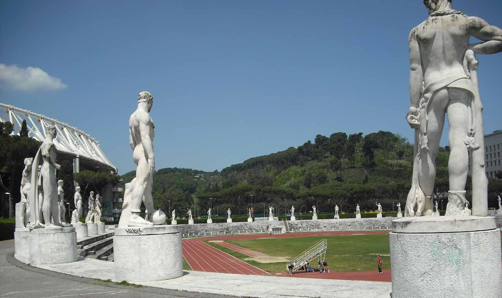 Statues at Foro Mussolini.