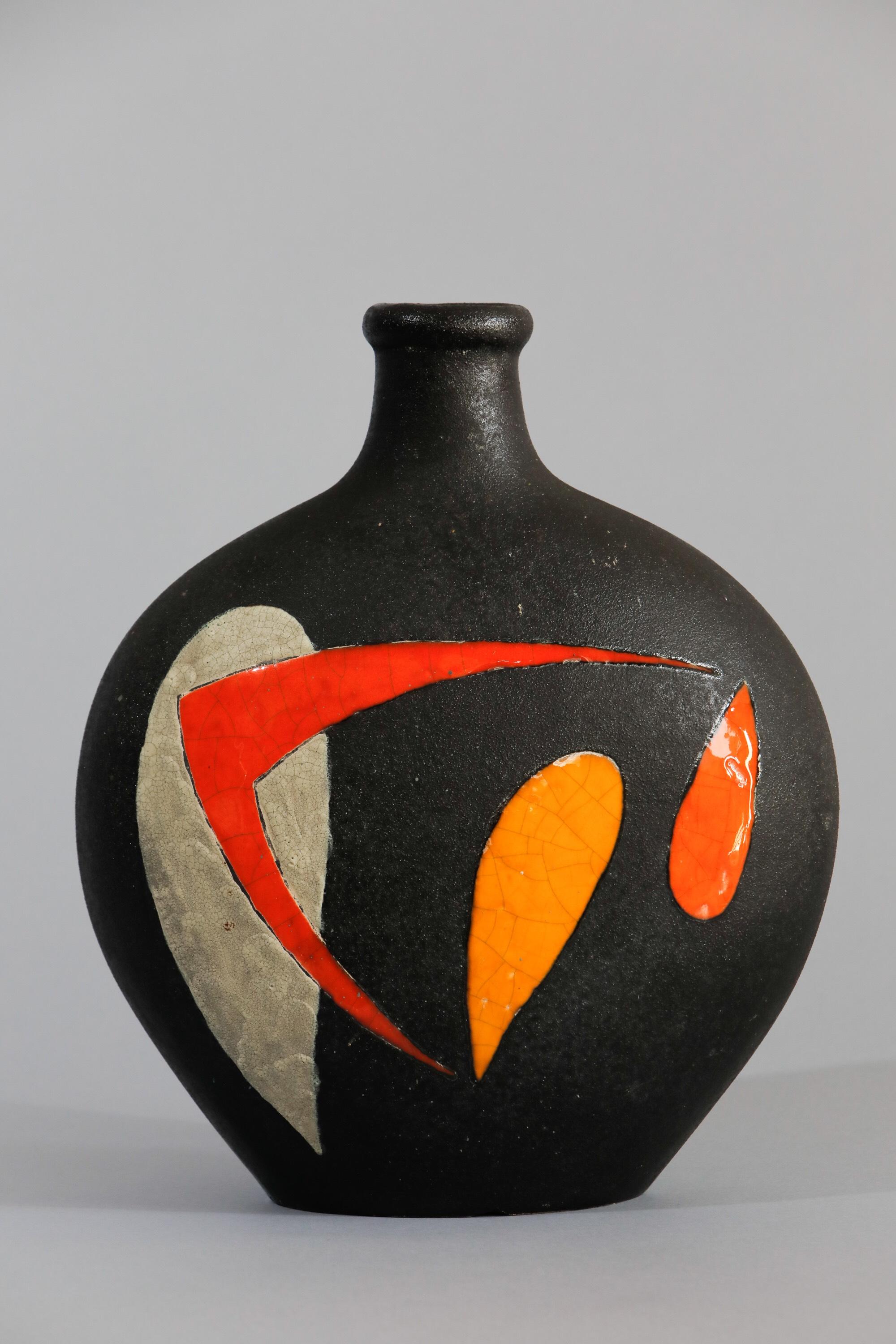 Gilbert Valentia, Large ceramic vase with abstract design, c. 1960