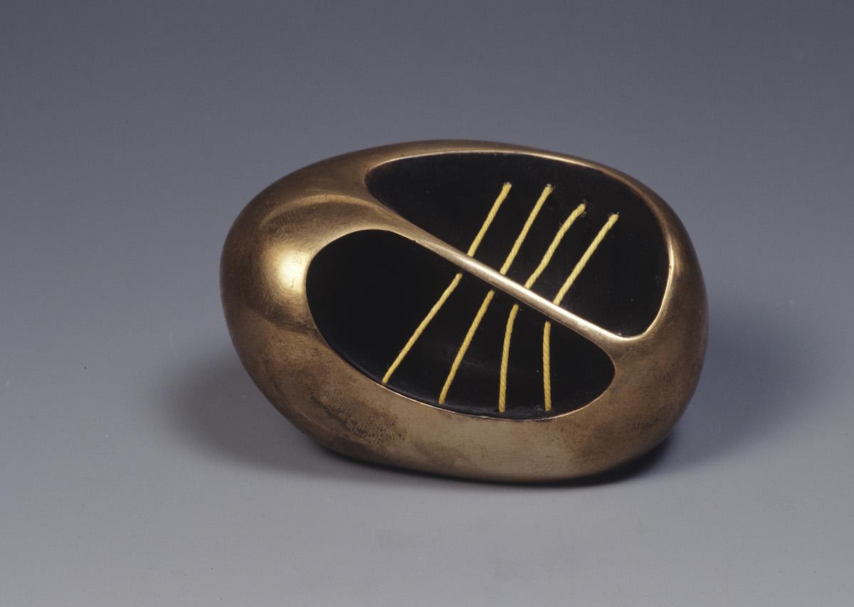 Henry Moore (1898-1986), Stringed Object, 1938. The Henry Moore Foundation, Much Hadham, England, gift of Irina Moore, 1977.