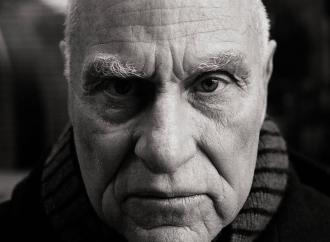 Richard Serra photographed by Oliver Mark, Siegen 2005