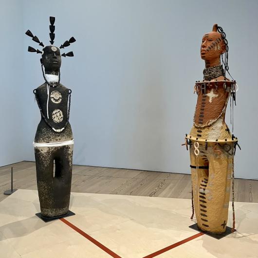 Image caption: Rose B. Simpson, Daughters: Reverence (Daughter 2), 2023. Ceramic, steel, grout, twine, pine, and hide, 91 1/2 x 24 x 14 in. (232.4 x 61 x 35.6 cm). Tia Collection, Santa Fe, NM. and Daughters: Reverence (Daughter 1), 2023.
