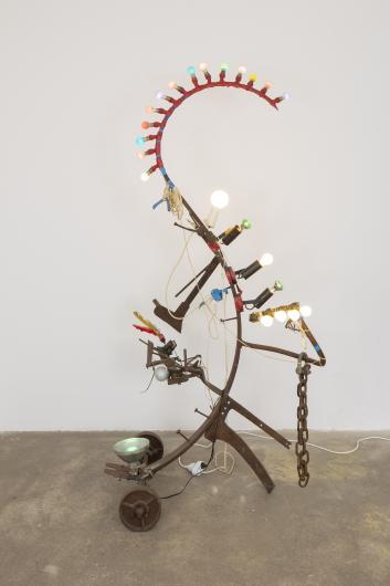 Jean Tinguely, Lampe, c. 1975-1978, Metal, lightbulbs, polyester, feathers, plastic, electrical system. 90 x 46 x 47 in. | 230 x 116 x 120 cm.