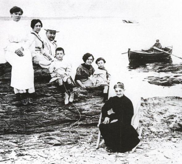 The Dalí family in 1910, with a young Salvador fourth from the left