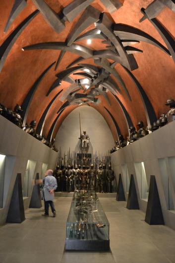 The “armory” exhibit of the Museo Poldi Pezzoli. Credit: Wikimedia Commons. 