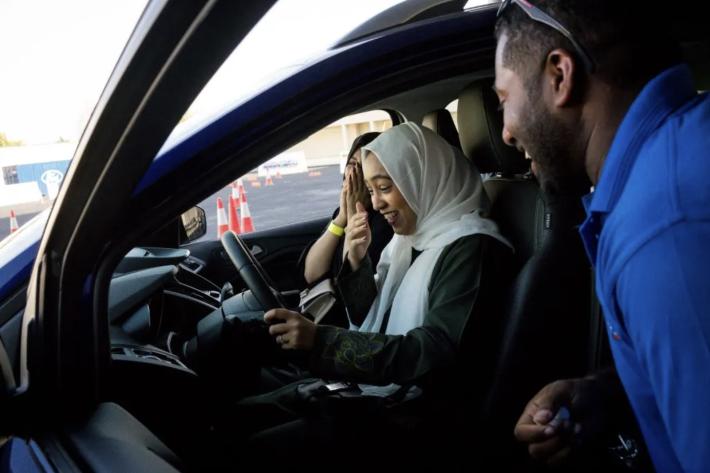 Saudi women Driving by Tasneem Alsultan